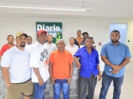 Buhoneros de la Duarte rechazan indemnización y exigen casetas