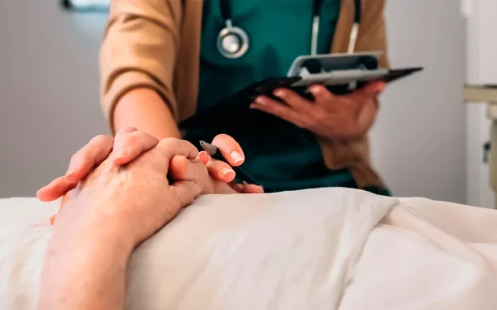 Cardenal canadiense insta al primer ministro apoyar proyecto de ley que limita la eutanasia