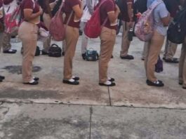 Detención de profesor por agresión sexual a estudiante menor