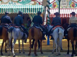 La Feria de Sevilla está creciendo tanto que ya no solo es el el gran macroevento de Andalucía: es la 'Coachella castiza'