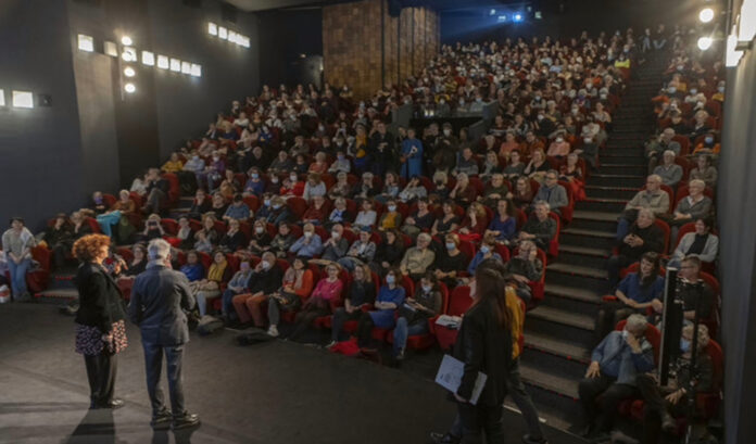 Logros destacados en el Festival de Cine Español de Nantes: Romería y Maspalomas sobresalen en su 35ª entrega