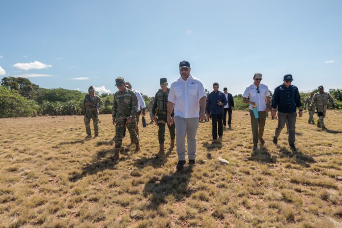 Medio Ambiente refuerza acciones para la protección y recuperación de las Dunas de Baní