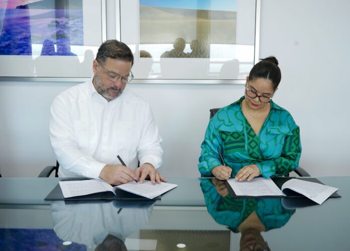 Medio Ambiente y ONE firman acuerdo para fortalecer la gestión climática mediante estadísticas oficiales y mejorar la toma de decisiones en República Dominicana.