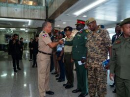 Ministerio de Defensa recibe delegación de Kenia