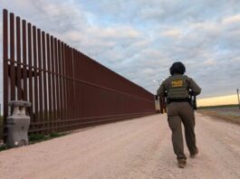 Niña inmigrante sufre abuso sexual en hogar de acogida federal