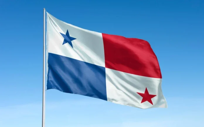 Obispo en Panamá suspende a sacerdote y le prohíbe ejercer el ministerio