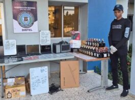 Policía detiene a dos “chisperos” durante allanamiento en San Isidro