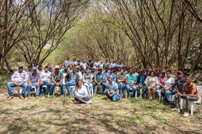 Programa Líderes Ambientales Comunitarios impulsa liderazgo y proyectos sostenibles en Pedernales y San Juan de la Maguana