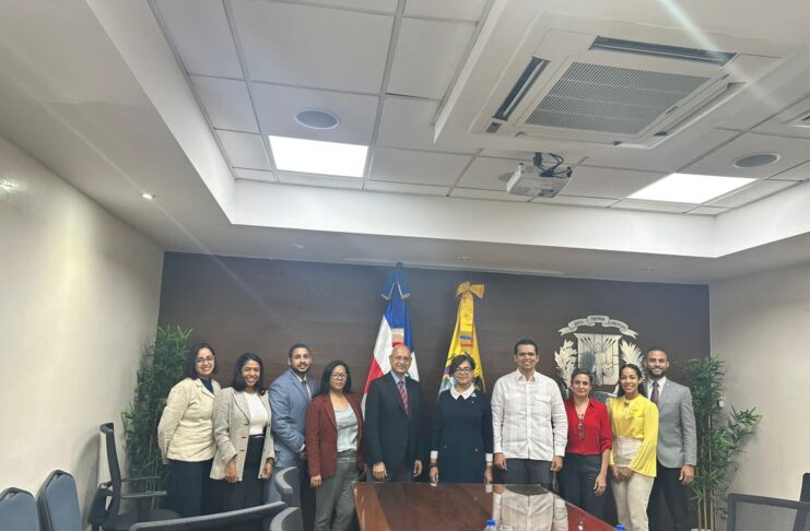 República Dominicana y Ecuador valoran programas de cooperación y realizan preparativos para la próxima reunión de la comisión mixta