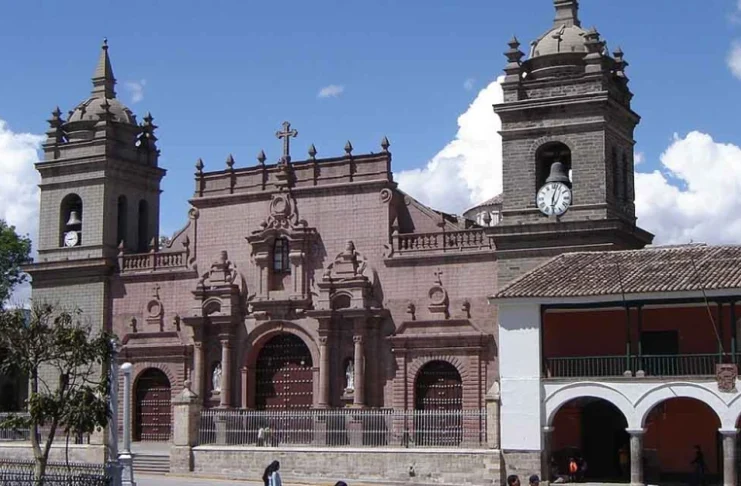 Arzobispado aclara situación canónica de Luis Bazalar, quien “fuera sacerdote” de Ayacucho en Perú