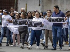 Familias protestan para que Delcy Rodríguez libere presas políticas
