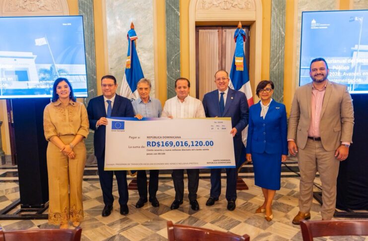 Gobierno dominicano y UE impulsan economía verde en RD; UE dona 2,275 MM de euros