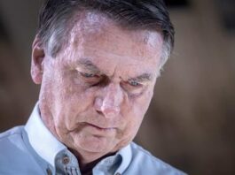 Jair Bolsonaro es internado para una cirugía en el hombro