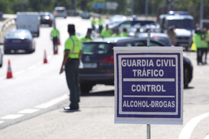Más de 70.000 conductores fueron multados con 1.000 euros el año pasado: la DGT nunca puso tantas sanciones por conducir drogado