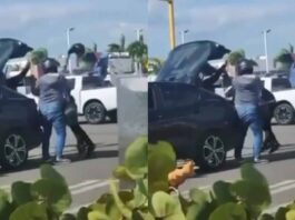 Motorista agrede a una mujer con un casco tras discusión en SDE