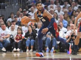 NBA: Mitchell y Harden lideran a Cleveland en victoria clave