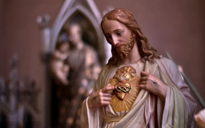 Arzobispo de Arequipa pide orar al Sagrado Corazón de Jesús por el Perú “fracturado y polarizado”