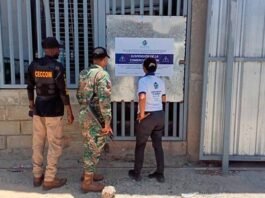 Clausuran almacén en San Cristóbal por vender productos vencidos