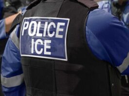 Donald Trump firma ley de financiamiento para ICE