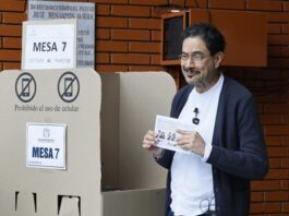 Elecciones en Colombia: Iván Cepeda vota en Bogotá Elecciones en Colombia: Iván Cepeda vota en Bogotá