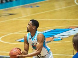 LNB: Titanes superaron a Héroes en debut de Luis David Montero