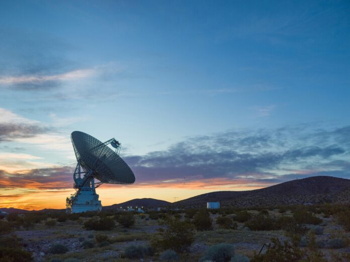 La NASA quería mantener activa una antena clave. Una cultura de 