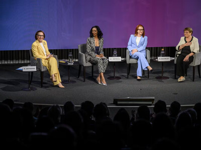 Las candidatas a secretaria general presentan su plan de renovación