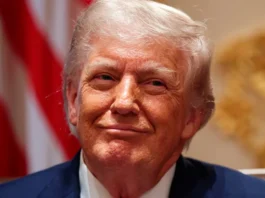 Mayoría de católicos en EE.UU. cree que Trump critica demasiado al Papa León XIV, revela nueva encuesta