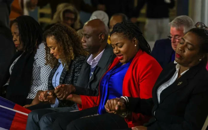 Obispos en EE.UU. piden extender el estatus de protección temporal para haitianos