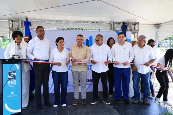 SNS entrega dos Centros de Primer Nivel e inicia remozamiento del Hospital Ramón Adriano Villalona en Dajabón