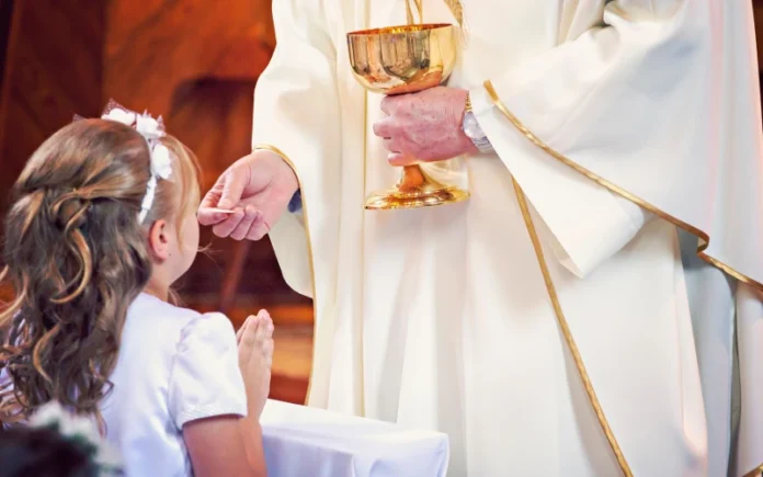 “Ya no basta”: Aumenta tiempo de catequesis para la Primera Comunión en Torreón, México