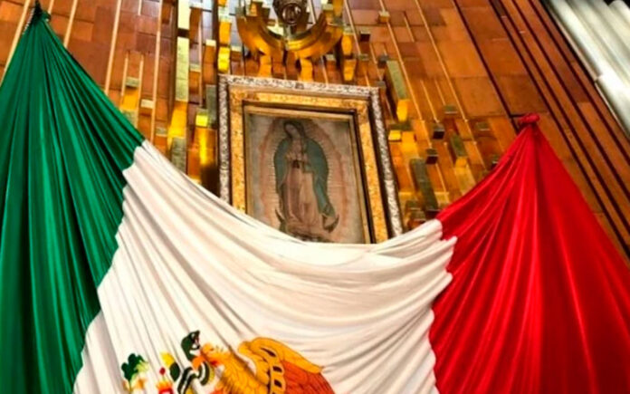 Arzobispo de Los Ángeles presenta 45.000 intenciones de oración a la Virgen de Guadalupe en México