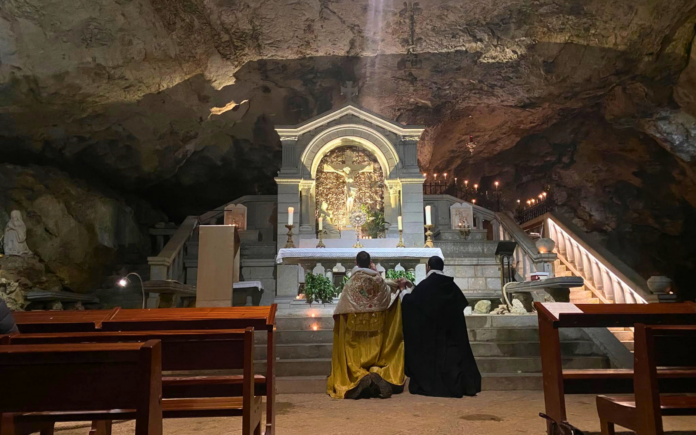 Así puedes enviar una petición al santuario donde habría vivido Santa María Magdalena en Francia