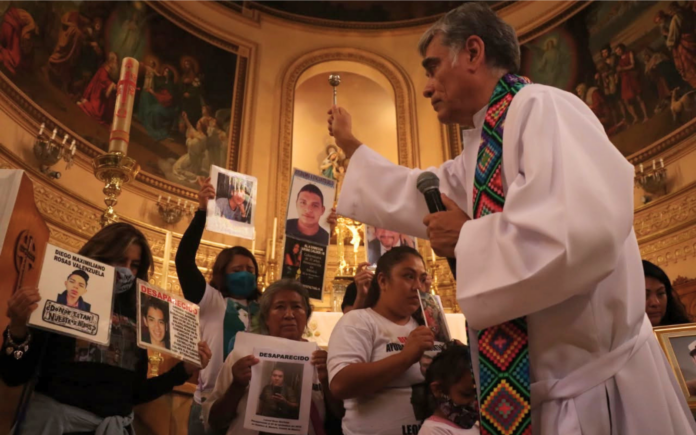 “Dios está con ustedes”: Así acompaña y ayuda la Iglesia en México a las familias de desaparecidos