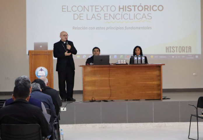 El clero paraguayo reflexiona sobre la identidad y el futuro de la vocación sacerdotal