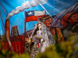 En La Tirana, obispo pidió que la Virgen del Carmen lleve a Chile hacia la paz y la justicia