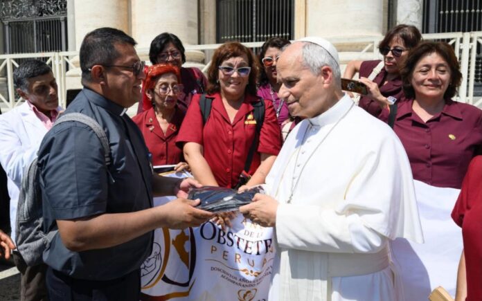 La cruz que despertó la fe en el Imperio Inca aguarda la bendición de León XIV en Perú
