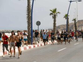 Marruecos intenta frenar llegada a Ceuta con controles