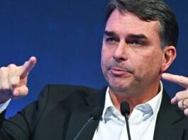 Partido de los Trabajadores denuncia a Flávio Bolsonaro ante el TSE