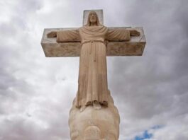 Proyecto de ley sobre el monte Cristo Rey busca impedir expropiación federal en EE.UU.