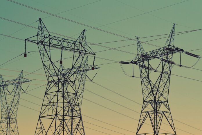 Red Eléctrica ha vuelto a pedir a la industria que reduzca su consumo eléctrico: esta vez el motivo ha sido el viento