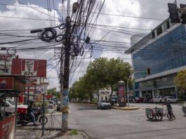 Cables se adueñan del paisaje en calles de Santo Domingo Cables se adueñan del paisaje en calles de Santo Domingo