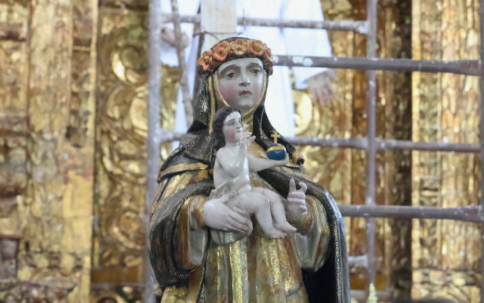 Devuelven imagen de Santa Rosa de Lima robada hace 19 años de capilla en México