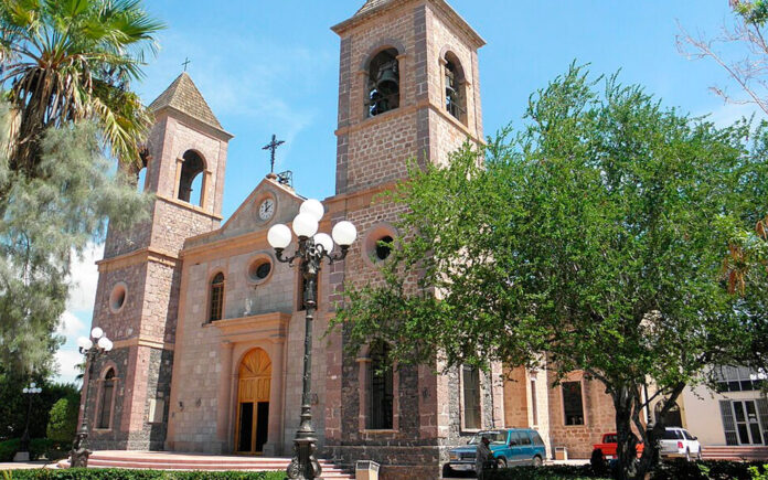 Diócesis de La Paz en México alerta sobre persona que “no es sacerdote de la Iglesia Católica”