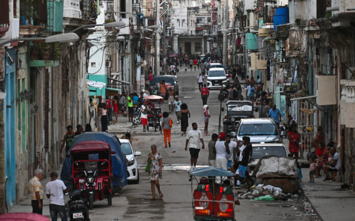 El 94% de los cubanos vive en extrema pobreza: “Es un país que está muriendo cada día”
