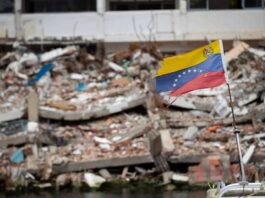 Firman ley para construir viviendas afectadas por terremotos