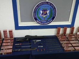 Incautan armas de fuego y cigarrillos ilegales en Santiago
