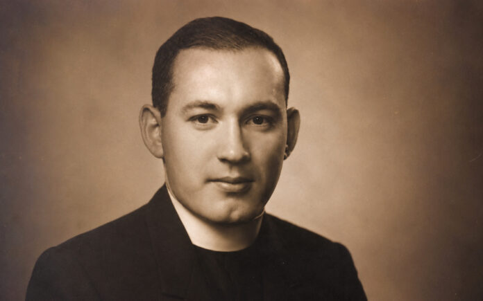 Inician causa de beatificación de Mons. Juan Tomis, el sacerdote que marcó la vida del Papa León XIV