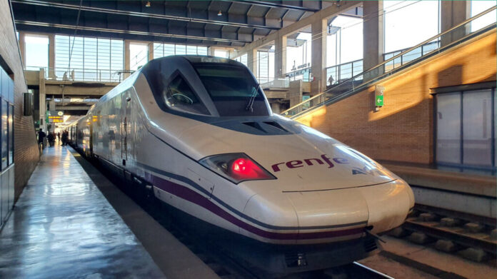La alta velocidad entre Madrid y Zaragoza ya no es tan alta: tras el accidente de Adamuz, cada vez son más los viajeros que huyen del AVE