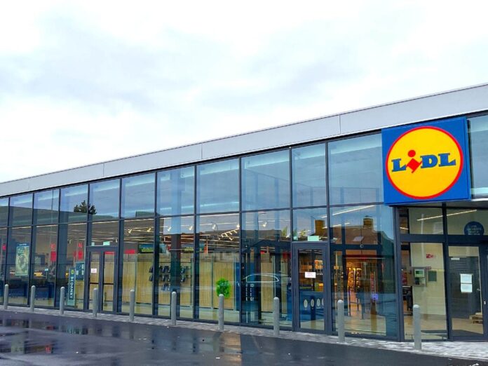 Llega a Lidl (el 10 de agosto) esta freidora de aire retro en colores pastel por menos de 40 euros